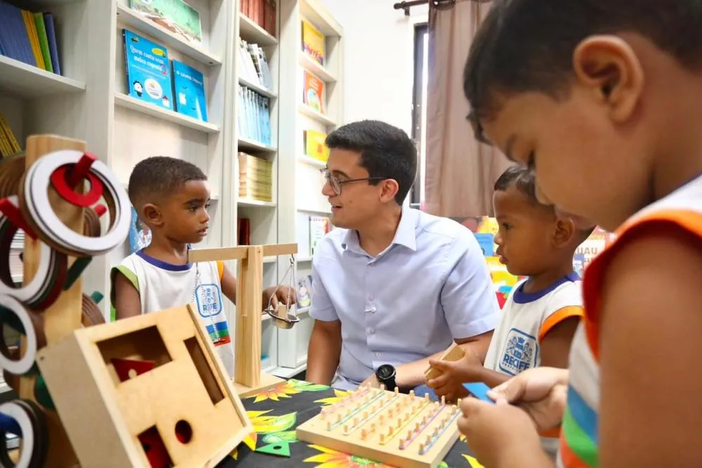 Recife amplia acesso à literatura infantil e reforça ensino de Matemática com novos recursos pedagógicos